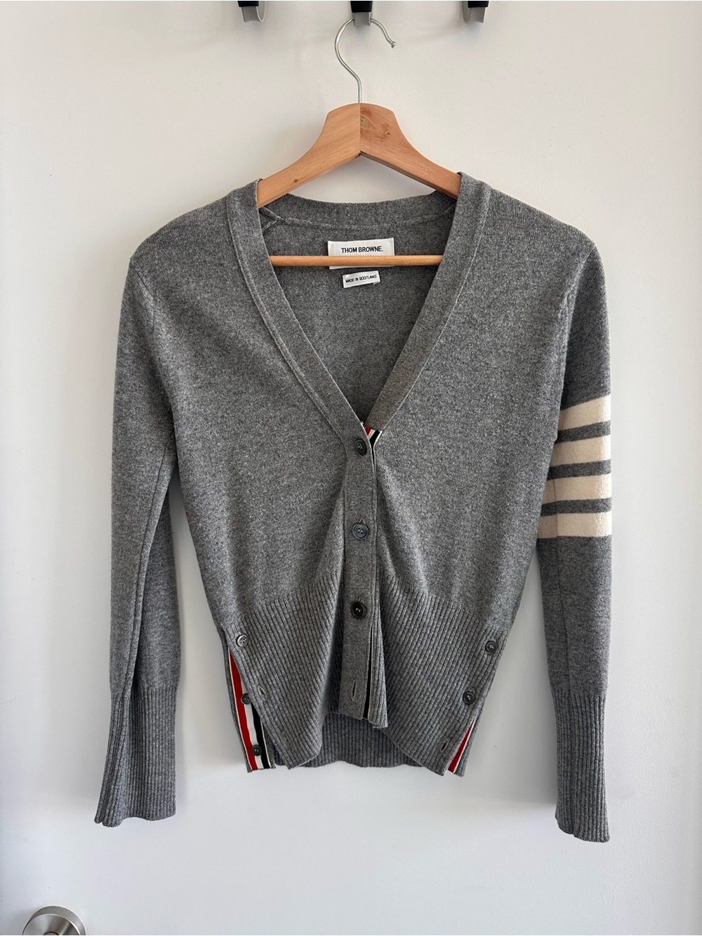 Thom Browne Grey 4-Bar V-Neck Cardigan Size 40